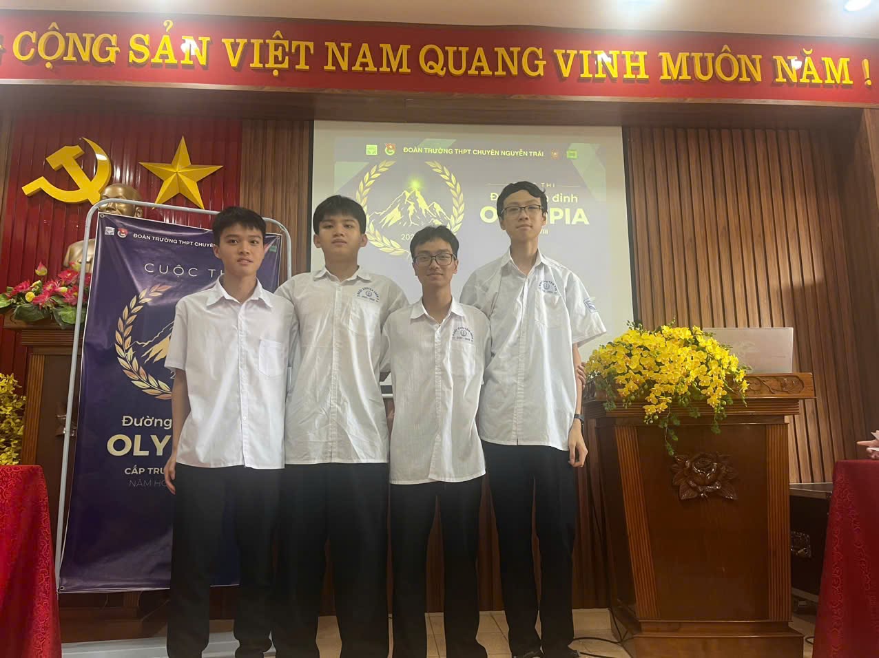 Đường lên đỉnh Olympia cấp trường lần VIII: Bứt phá bán kết 2